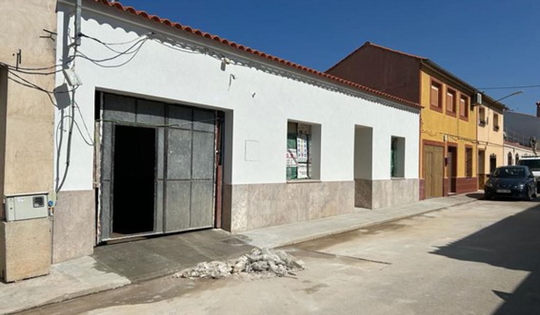 Sistema antifisuras con motero polimérico en paramento